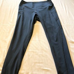Uniqlo AIRism UV Protection Soft Pocketed Leggings